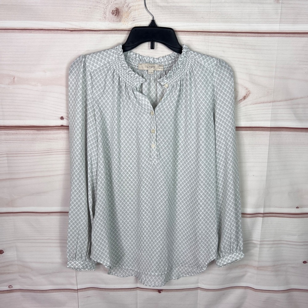 LOFT Top Womens PS Gray Leaf Print Blouse 1/2 Button Long Sleeve Ruffle Neck